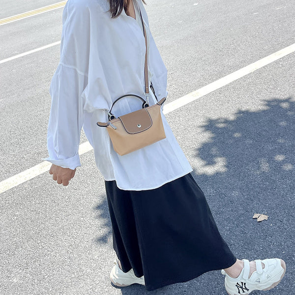 "Chic Retro Style Essential"